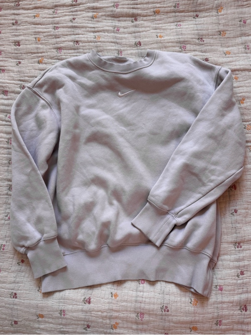 Nike Crewneck Sweatshirt - Beige